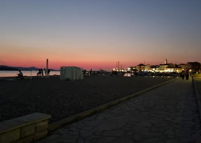 Mobile Bartol אתר קמפינג